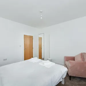 Claude House - Charming 4bedroom , Nottingham United Kingdom