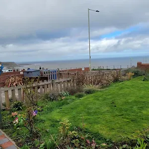 Sea View Flat 2 With Fast Wifi And Free Parking Apartment