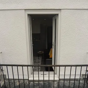 Modern Near Centre , Cardiff United Kingdom
